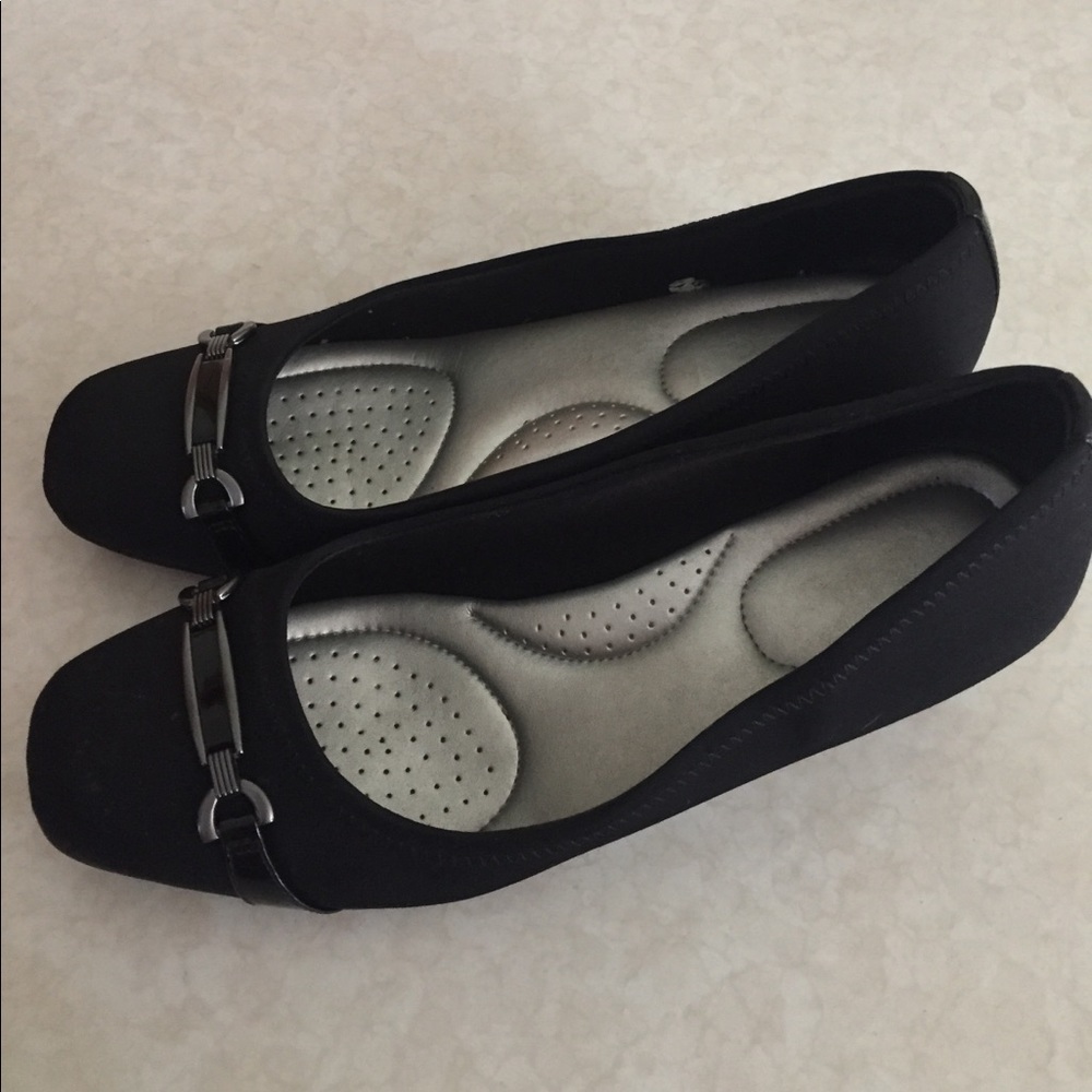 Anne Klein dress shoes